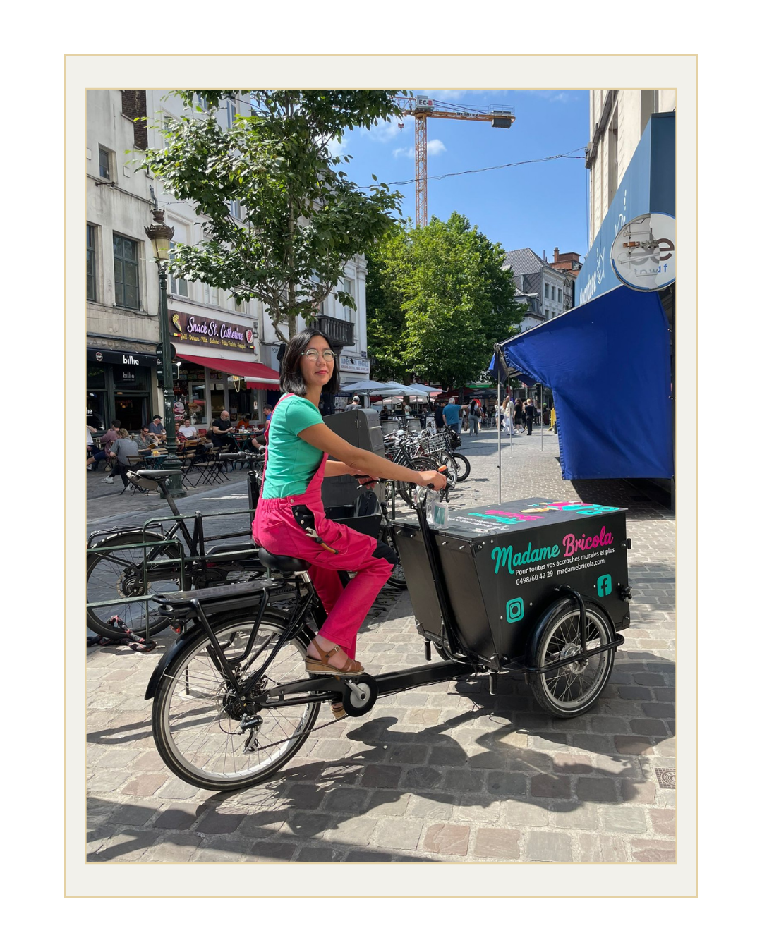 Madame Bricola, femme à tout faire à Bruxelles